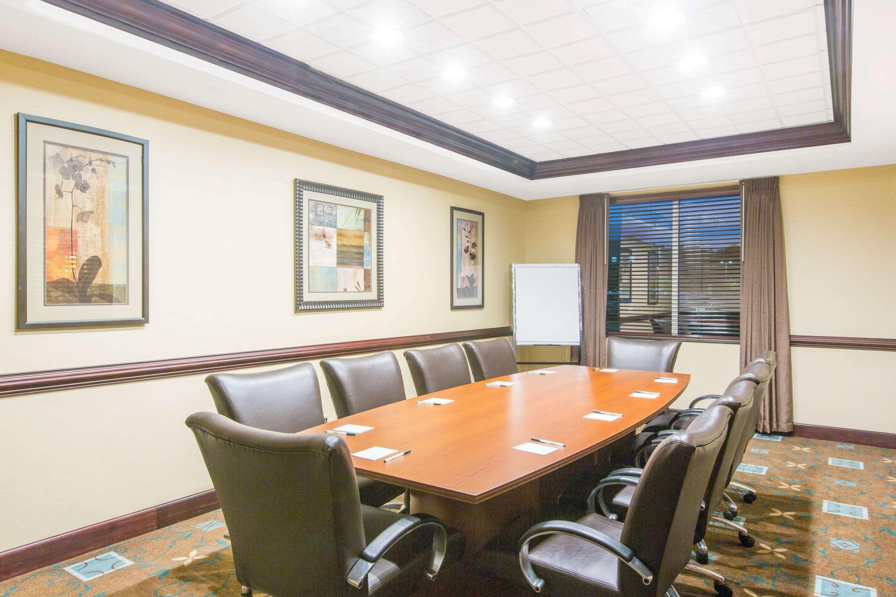 Wingate By Wyndham Southport Hotel Luaran gambar