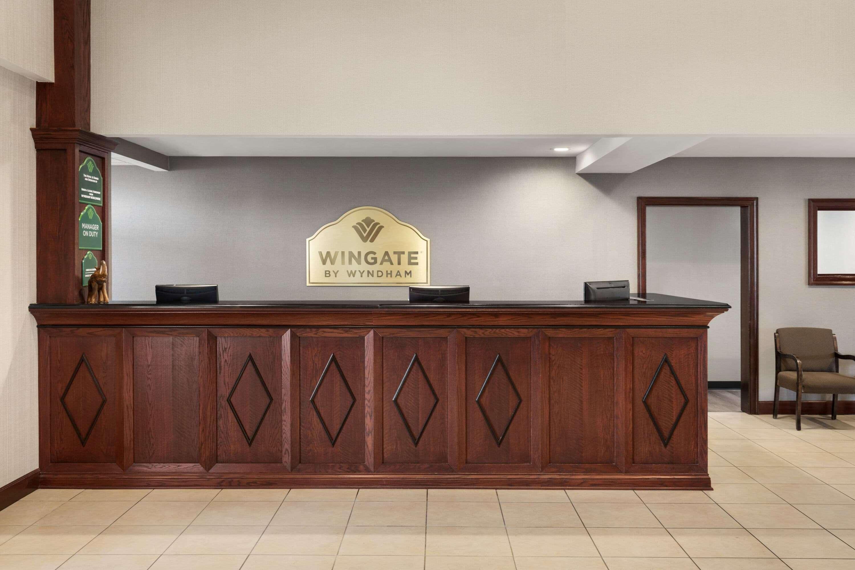 Wingate By Wyndham Southport Hotel Luaran gambar
